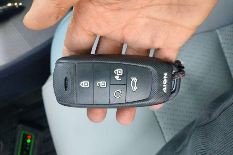 埃安 AION Y 2022款 70 智领版 磷酸铁锂中控内饰11