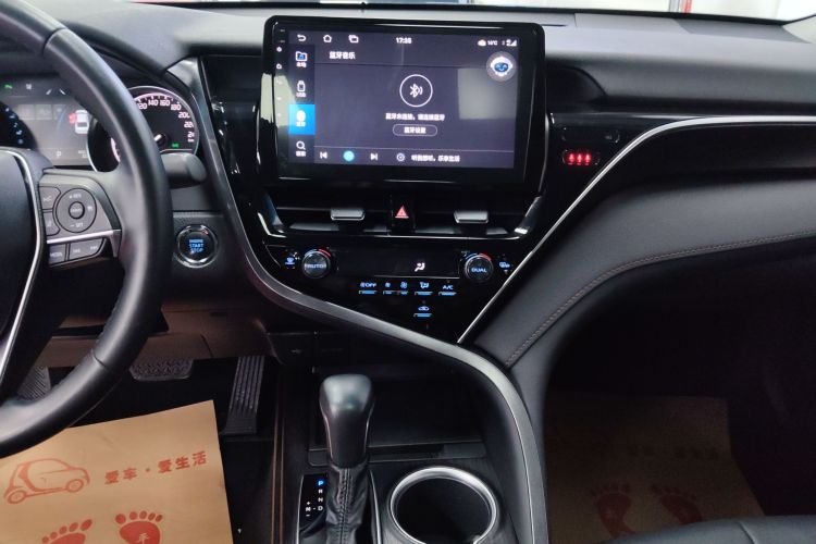 丰田 凯美瑞 2021款 2.0G 豪华版中控内饰16
