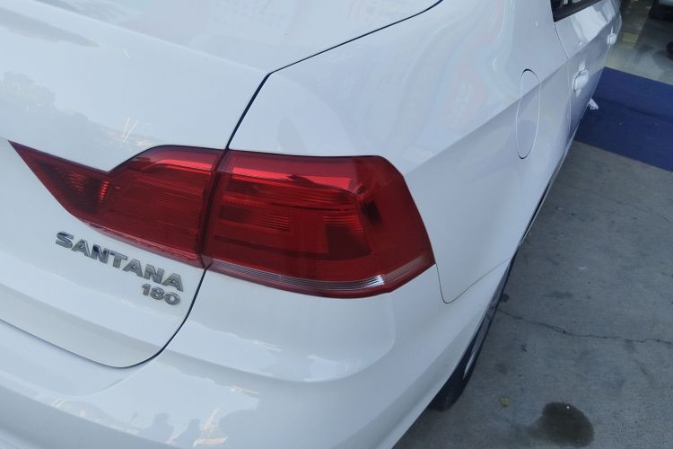 大众 桑塔纳 2016款 1.6L 自动风尚版车身外观9