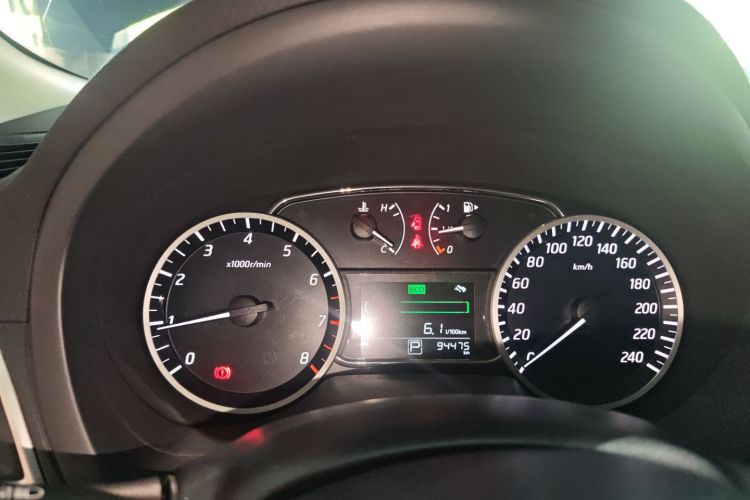 日产 轩逸 2016款 1.6XL  CVT尊享版中控内饰14