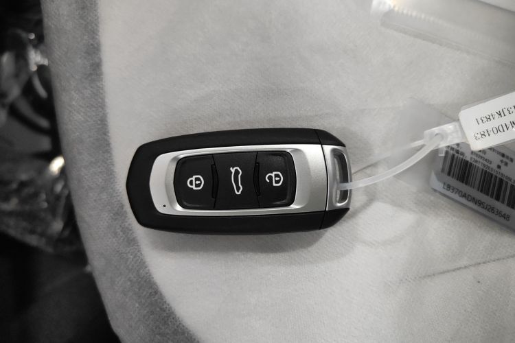 吉利银河 熊猫 2025款 210km 元气熊中控内饰11