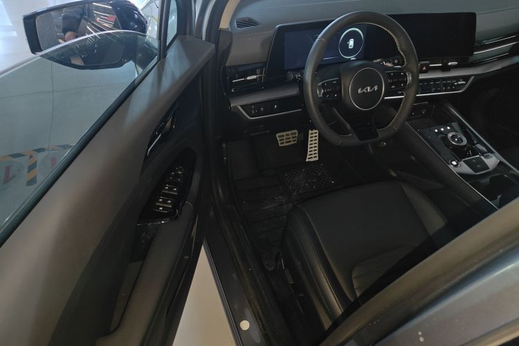 起亚 狮铂拓界 2023款 2.0T 两驱尊贵版中控内饰7003