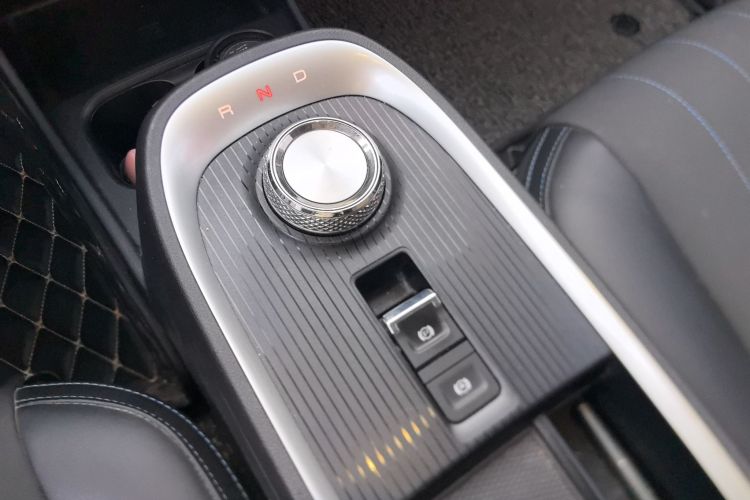 欧拉好猫 2021款 400km标准续航 维纳斯版 三元锂中控内饰18