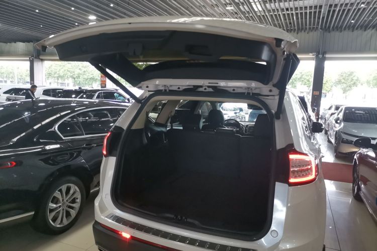 福特 锐界 2015款 2.0T GTDi 两驱豪锐型机舱底盘23