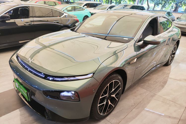 小鹏P7 2023款 P7i 702 Pro车身外观1