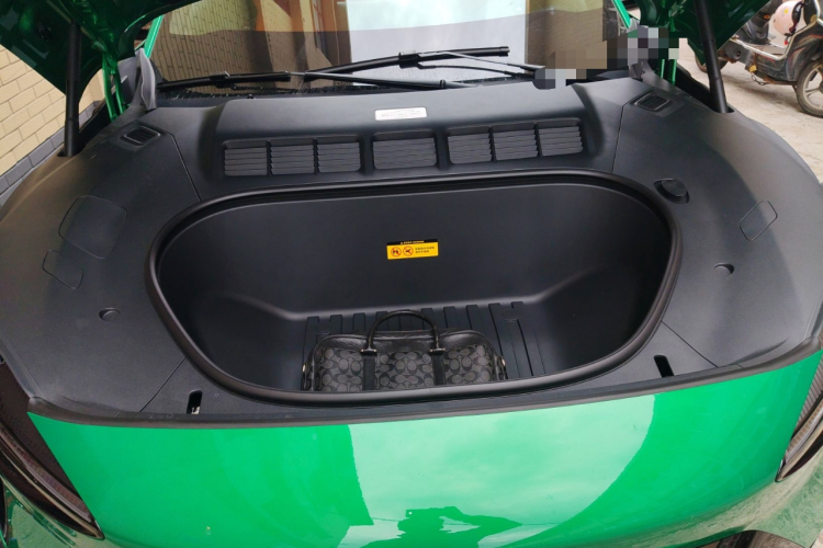 小米汽车 小米YU7 2025款 超长续航后驱版局部细节24