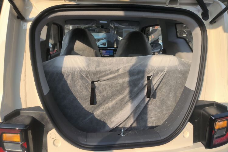 吉利银河 熊猫 2025款 210km 元气熊机舱底盘23