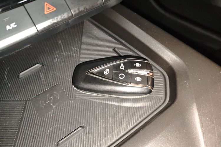 长安X5 PLUS 2024款 1.5T DCT智尊型中控内饰7001