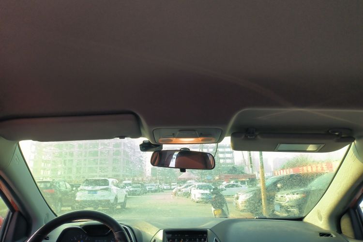 奇瑞 艾瑞泽5 2017款 1.5L 手动精英版中控内饰22