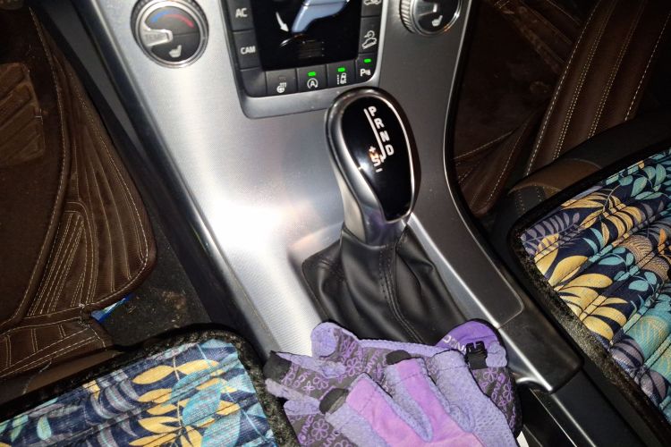 沃尔沃XC60 2017款 T5 AWD 智远升级版中控内饰18