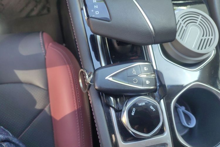 长安 逸动 2022款 PLUS 蓝鲸NE 1.4T GDI DCT尊贵版中控内饰11