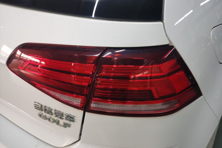 大众 高尔夫 2018款 1.6L 自动舒适型车身外观9