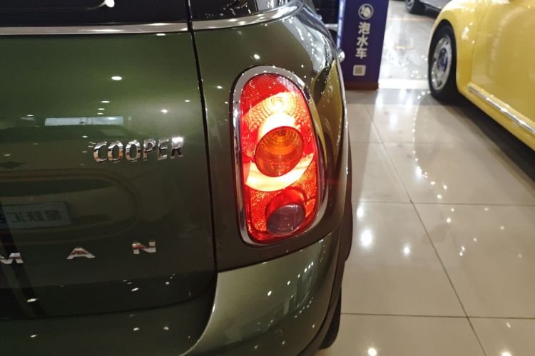 MINI Countryman 2014款 1.6T COOPER ALL4 Excitement车身外观9