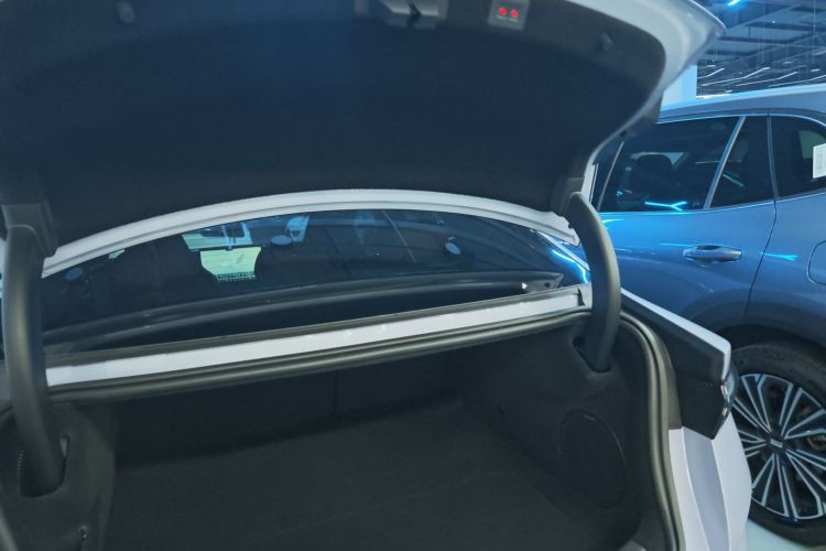 比亚迪 海豹 2025款 650智驾版机舱底盘23