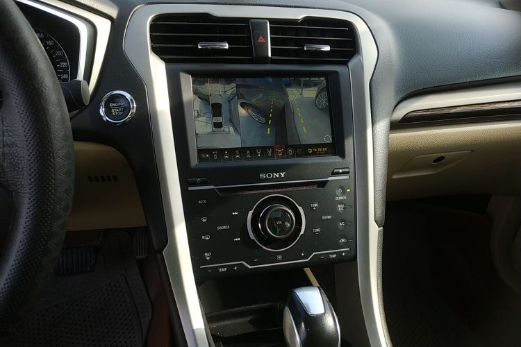 福特 蒙迪欧 2013款 2.0L GTDi240旗舰型局部细节16