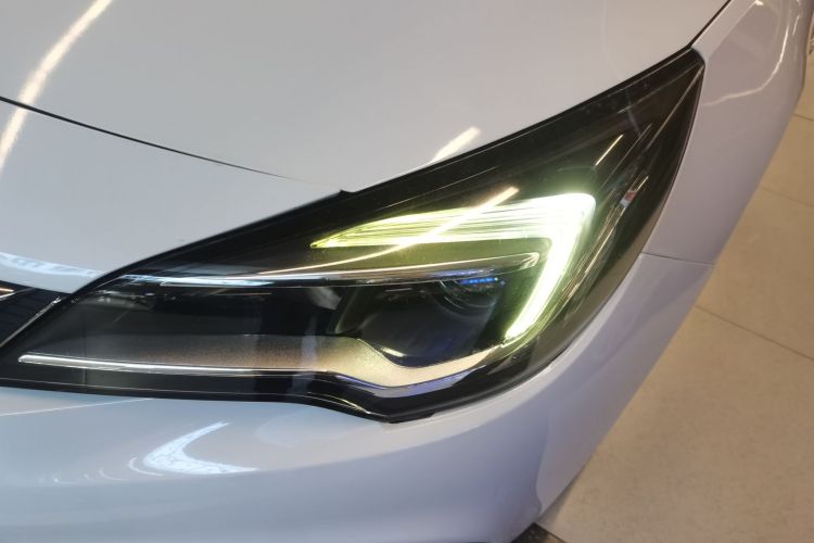 别克 威朗 2016款 两厢 15S 自动领先型局部细节36