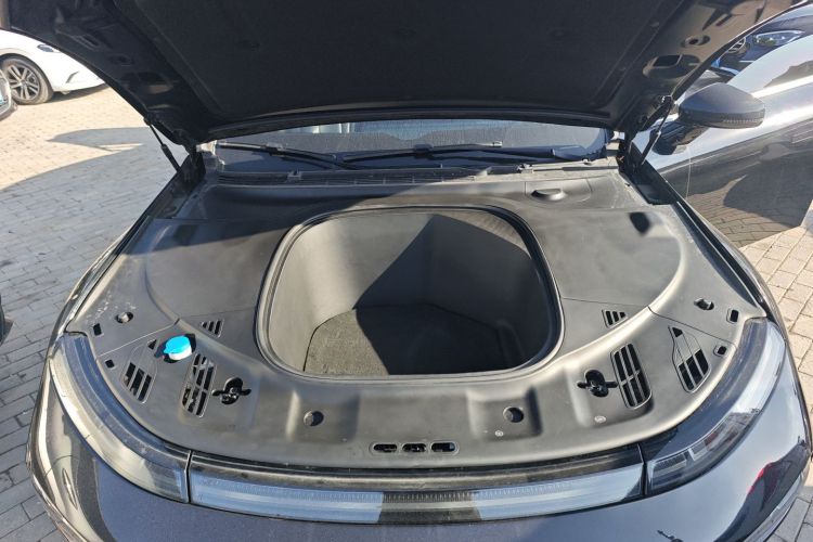 小鹏P7 2022款 480E+机舱底盘24