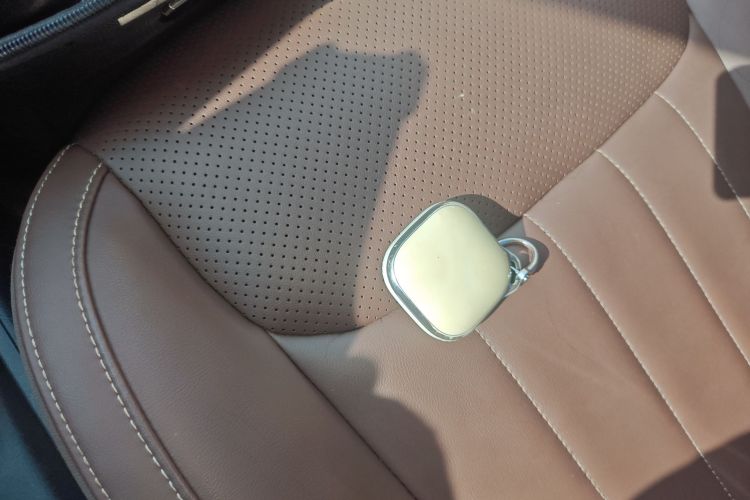 五菱汽车 五菱缤果 2023款 203km 舒享款中控内饰11