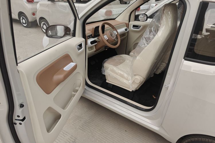 五菱汽车 宏光MINIEV 2024款 第三代 215km 青春版中控内饰20