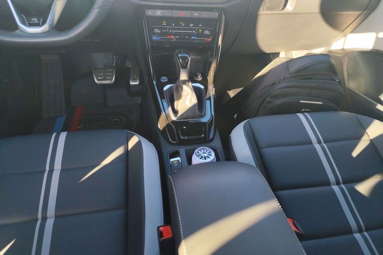 大众 T-ROC探歌 2023款 300TSI DSG两驱辰光版中控内饰18