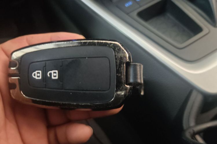 丰田 RAV4荣放 2021款 2.0L CVT两驱风尚版中控内饰11