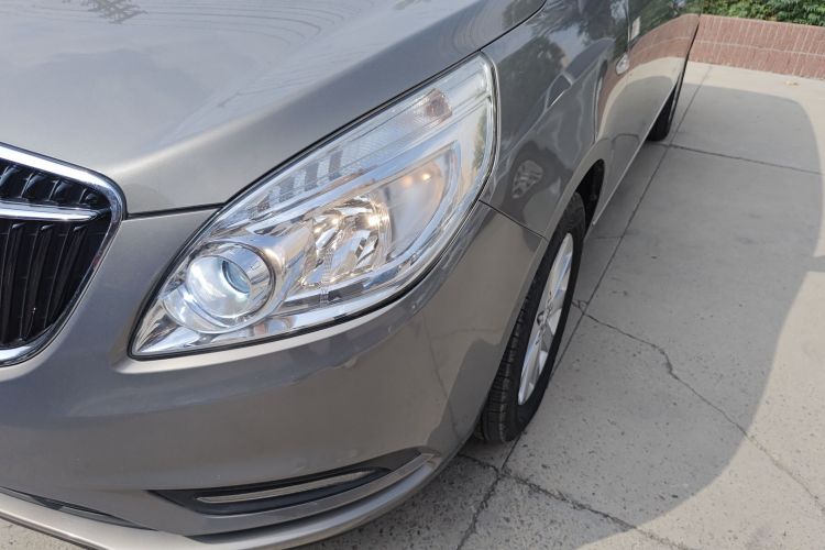 别克GL8 2017款 25S 豪华型 国V车身外观36