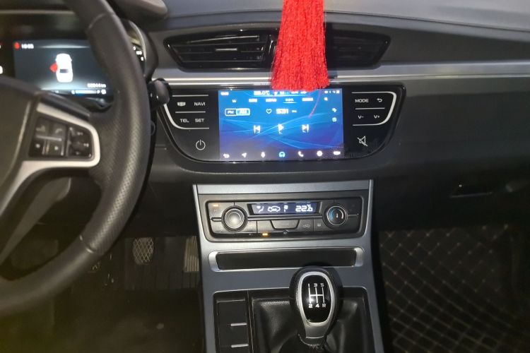 吉利汽车 帝豪 2018款 1.5L 手动向上互联版局部细节16