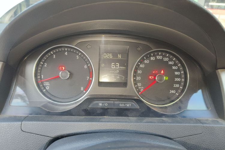 大众 桑塔纳 2015款 浩纳 1.6L 自动舒适型中控内饰14