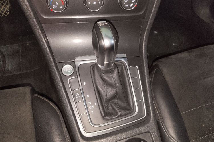 大众 高尔夫 2019款 280TSI DSG豪华型 国VI中控内饰18