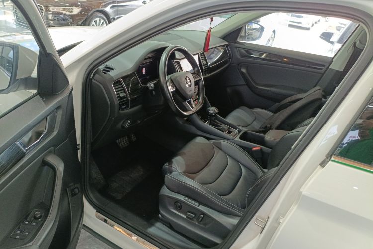 斯柯达 柯迪亚克 2020款 TSI330 7座两驱豪华优享版中控内饰7003