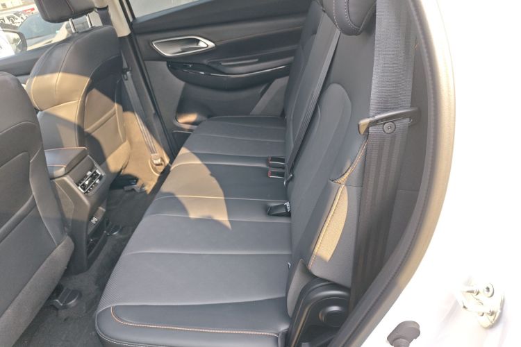 长安X7 PLUS 2024款 1.5T 自动尊崇型 7座中控内饰21