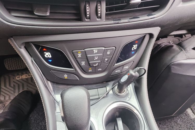 别克 昂科威 2017款 20T 两驱领先型局部细节16