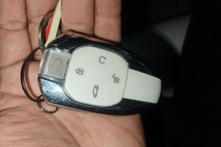 广汽传祺 2023款 影豹H 高能混动版中控内饰7001