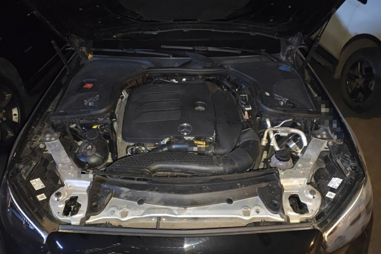 奔驰E级 2021款 E 260 L局部细节24