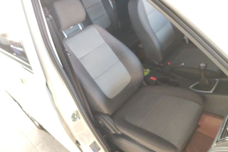 长安凯程 2021款 1.5L欧诺S智享版双蒸空调客车JL473QG局部细节41