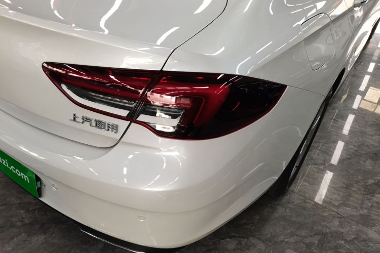 别克 君威 2024款 改款 25T 超享版车身外观9