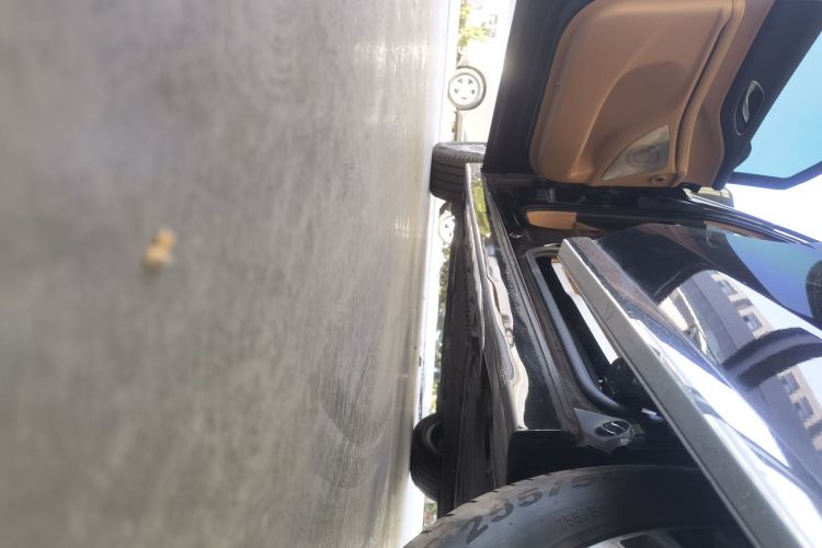 岚图汽车 岚图梦想家 2025款 PHEV 四驱旗舰乾崑版局部细节9002