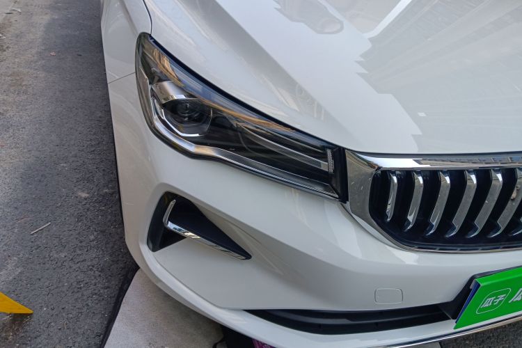 吉利汽车 帝豪 2025款 第4代 1.5L CVT尊贵型车身外观6006