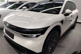 极氪7X 2025款 75kWh 后驱智驾版