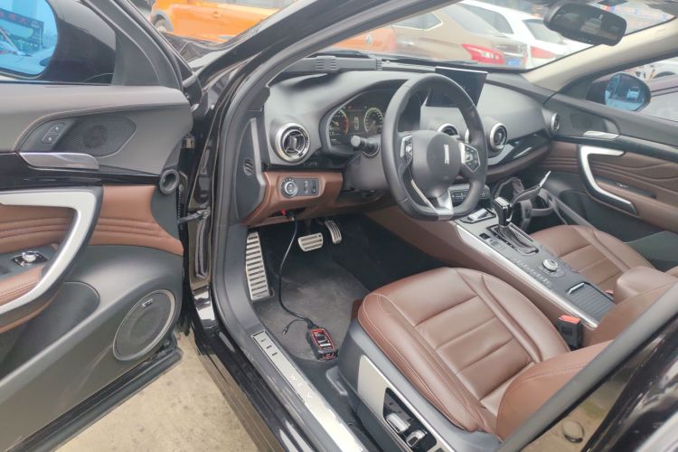 魏牌 VV7 2017款 2.0T 超豪型中控内饰20