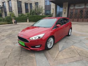 福特 福克斯 2015款 两厢 EcoBoost 180 自动运动型