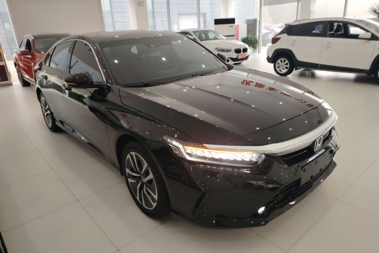 本田 英仕派 2022款 锐·混动 2.0L 净雅版车身外观6002