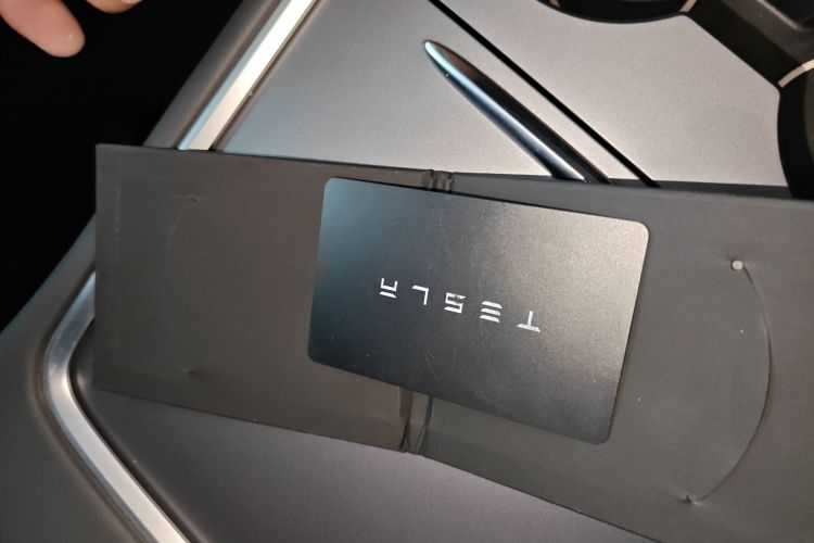 特斯拉 Model Y 2022款 改款 后轮驱动版中控内饰11