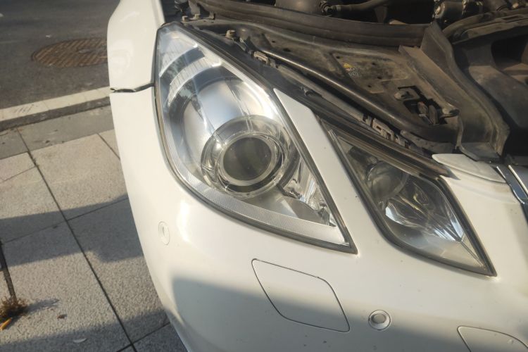 奔驰E级(进口) 2010款 E 260 CGI 敞篷版车身外观8