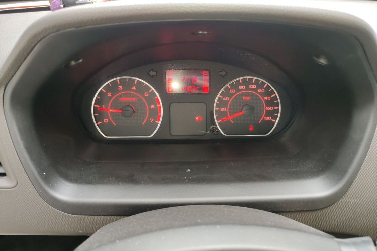 五菱汽车 五菱荣光S 2023款 1.5L 基本型封窗车 2座中控内饰14