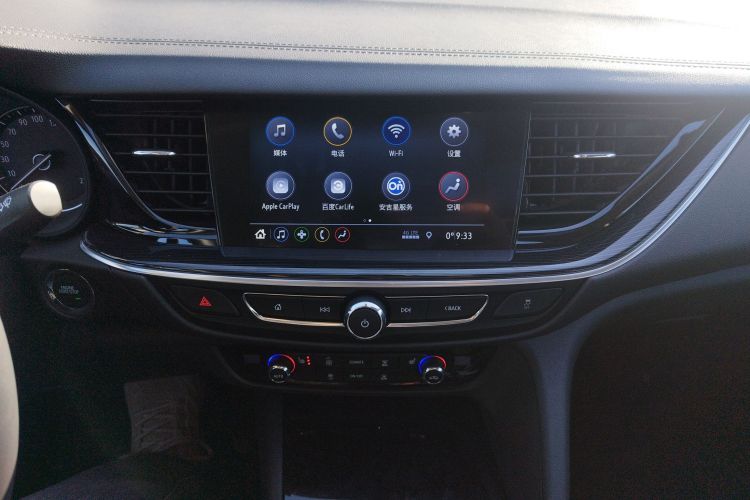 别克 君威 2024款 25T 超享版中控内饰16
