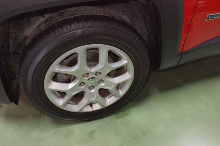 Jeep 自由侠 2016款 1.4T 自动高能版车身外观6007