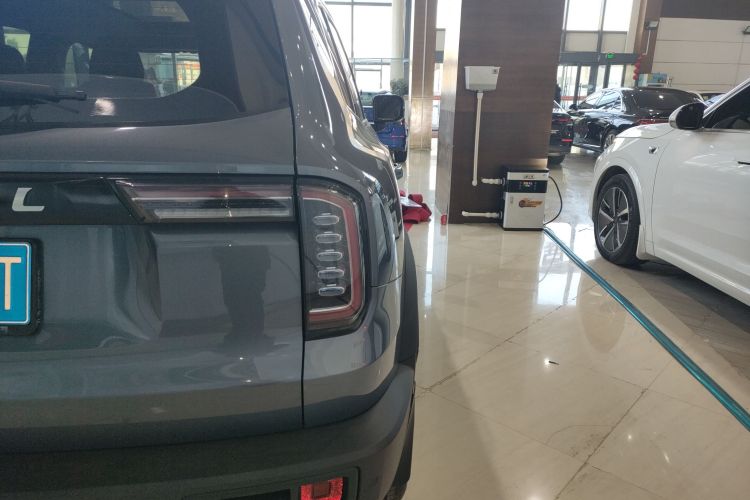 哈弗大狗 2022款 1.5T DCT两驱马犬版车身外观9