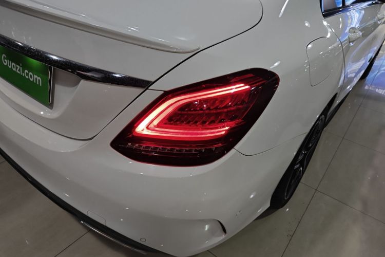 奔驰C级 2021款 C 260 星耀臻藏版车身外观9