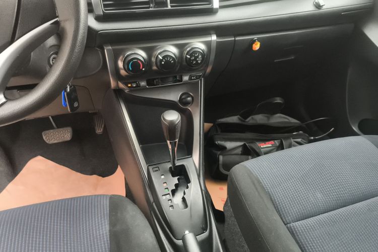 丰田 YARiS L 致炫 2015款 1.5E 自动魅动版中控内饰18